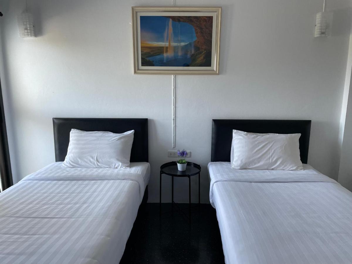 Inn My Place Пакчонг Экстерьер фото