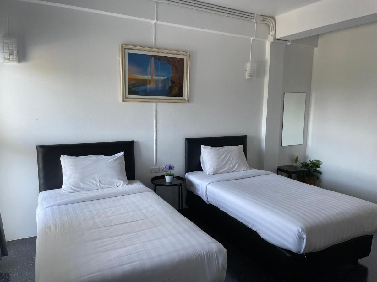 Inn My Place Пакчонг Экстерьер фото