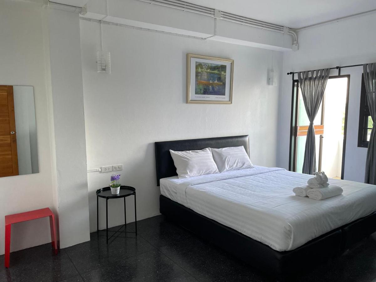 Inn My Place Пакчонг Экстерьер фото